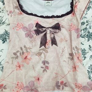 Urban Outfitters Pink Floral Short Sleeve Tee